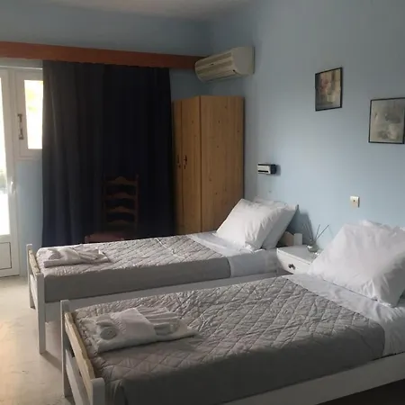 Tzakis Lassi ארגוסטולי