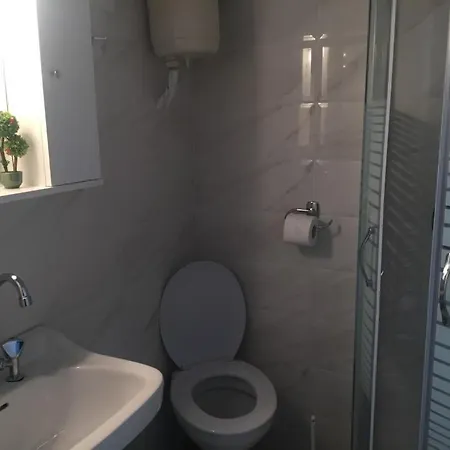 Tzakis Lassi 3* ארגוסטולי